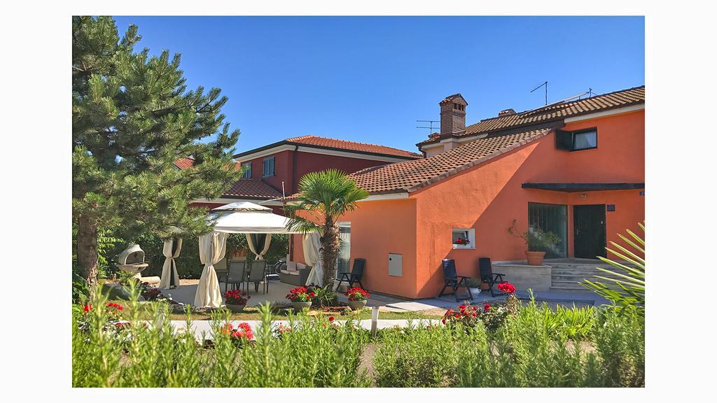 Apartments Gvarda Umag Eksteriør bilde