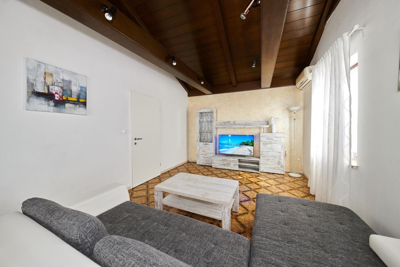 Apartments Gvarda Umag Eksteriør bilde